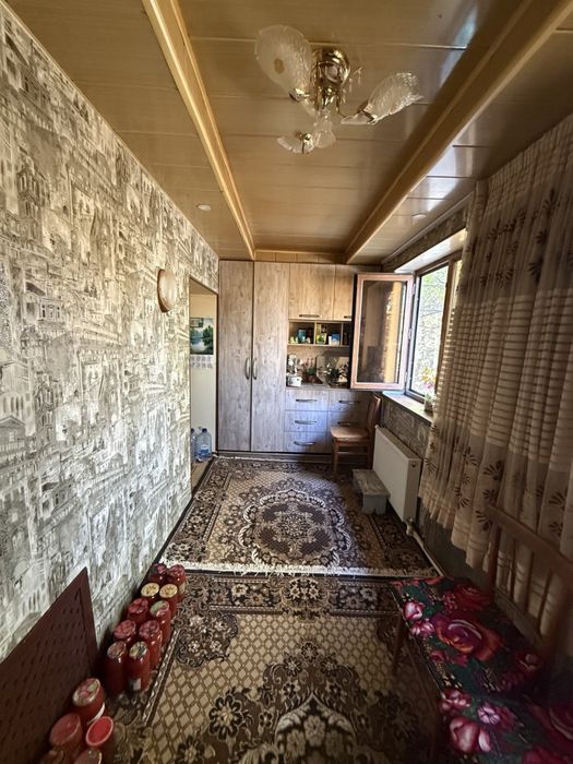 3 ком 2 этаж навои