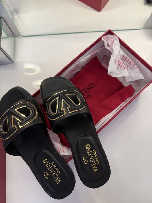 Черни чехли естествена кожа