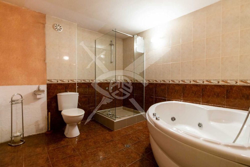 Дава се под наем Къща в София, Драгалевци - 400 кв.м за 1895.16 € - Снимка #15