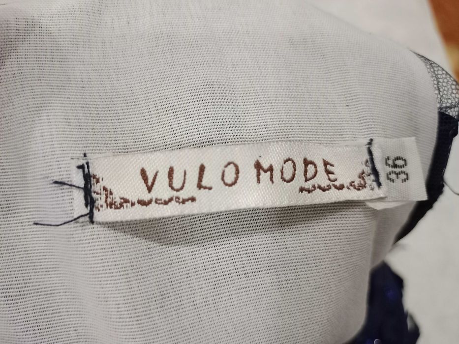 Нарядное платье для девочки VULOMODE