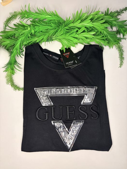 Дамска тенискаа