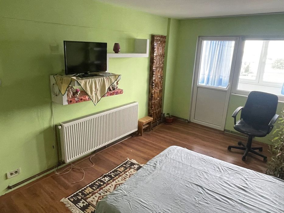 Vand apartament cu 2 camere