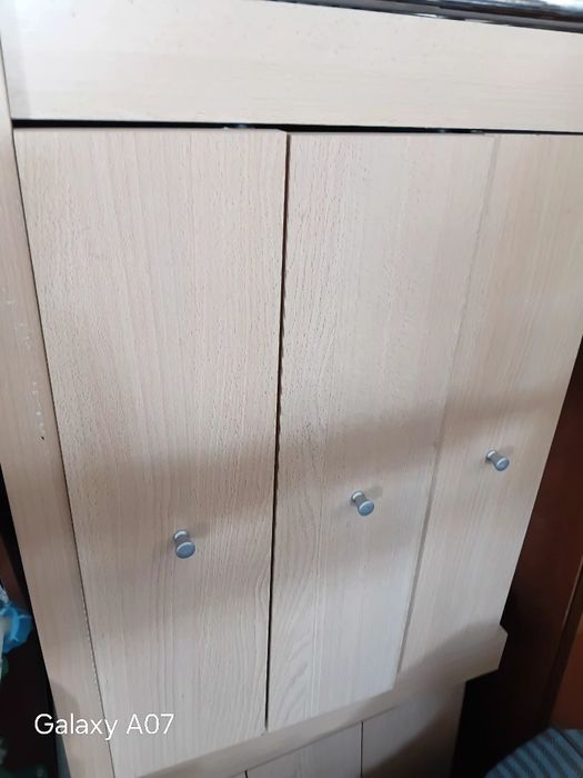 Продам кресло руководителя  кожа состояние