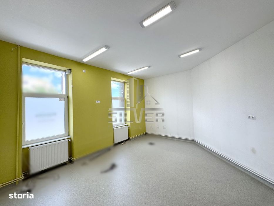 Casa individuala pretabila ptr birouri sau cabinete stomatologice.