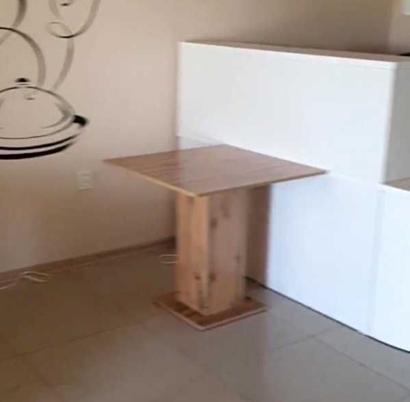 Продается Кожанный Диван