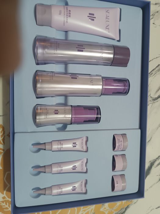 SEALUXE yuz uchun uxodvi nabori