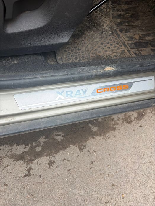 Lada x-ray cross