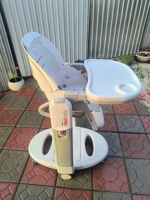 Стульчик для кормления tatamia