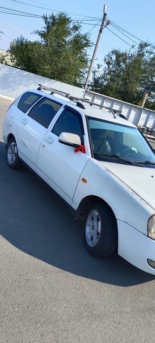 Срочно!!Продаю приору универсал. 2013 года