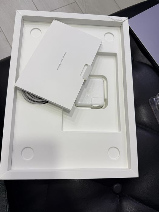 Apple MacBook Pro M3 2023года в идеальном состояние