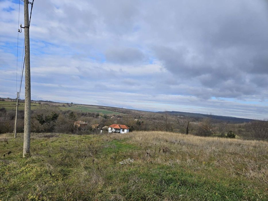 Парцел  в с.Садово 2050кв.м