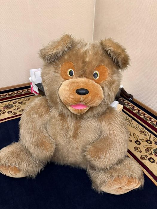 Продам огромного игрушечного медведя