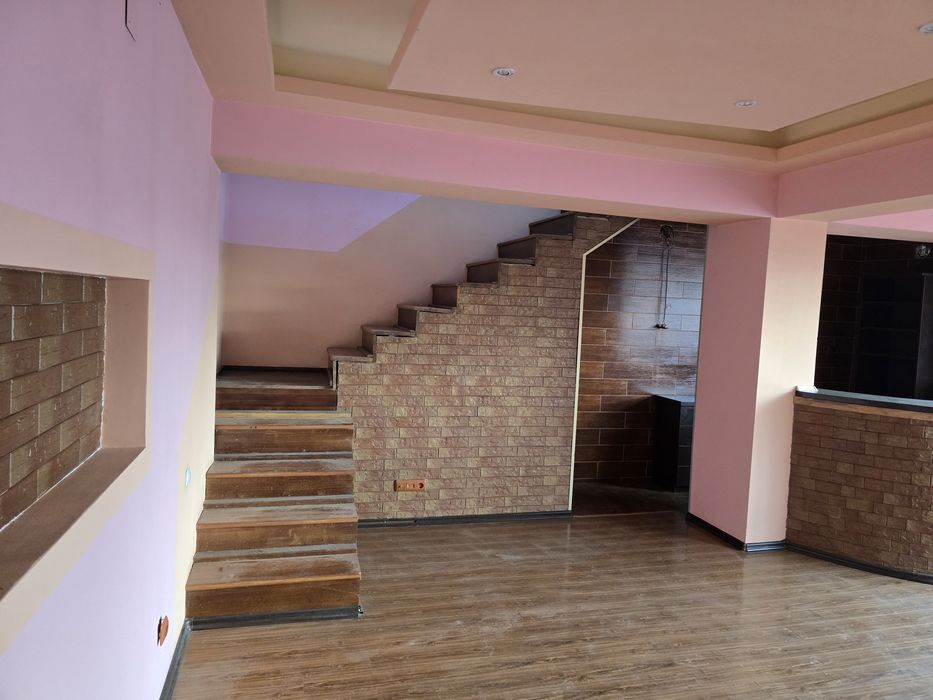 Casa P+1+M zona Brătianu sau schimburi imobiliare și auto