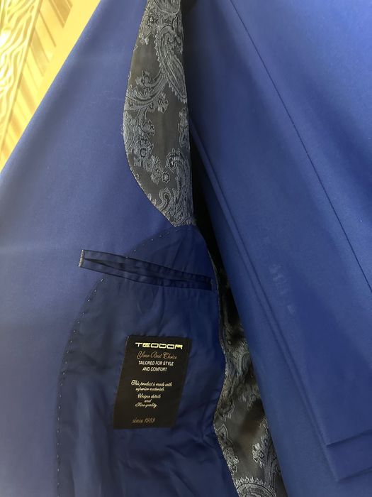 Мъжки костюм Teodor