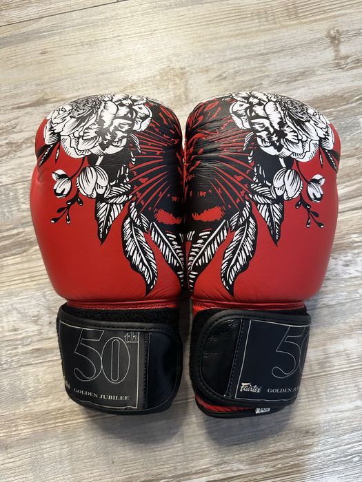 FAIRTEX Golden Jubilee 8oz