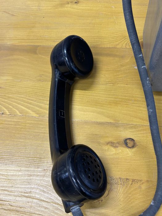 Монетен/Уличен телефон