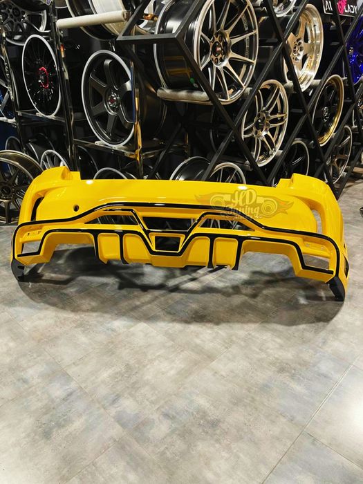 Бампер задний Varis Subaru Impreza GRB