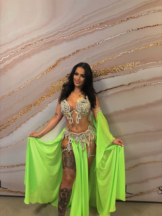 Dansatoare belly dance