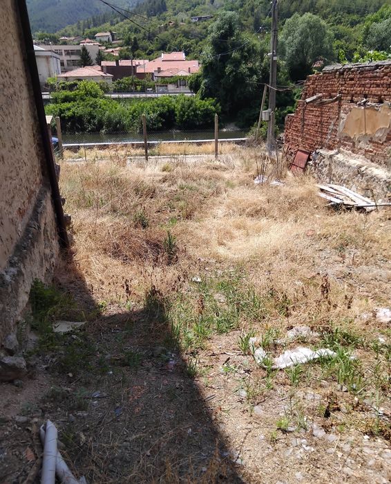 Продава къща в гр.Бобошево