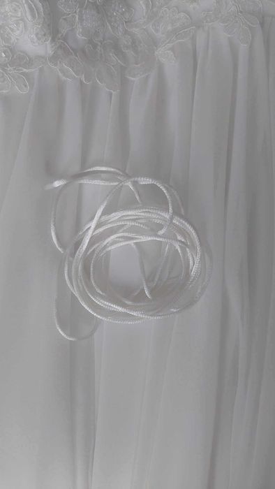 Сватбена рокля за бременни