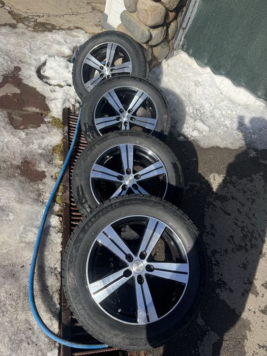 Субару, kia, титановые диски в отличном состоянии, не китай