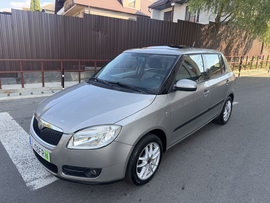 Vind skoda fabia 1,6 16v benzina automata