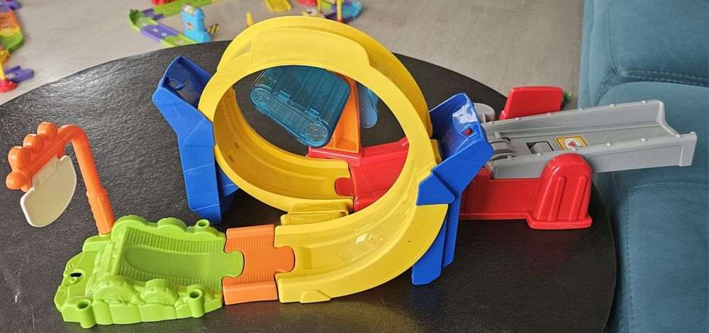 Set vtech toot toot rampa 360° fara masinuta