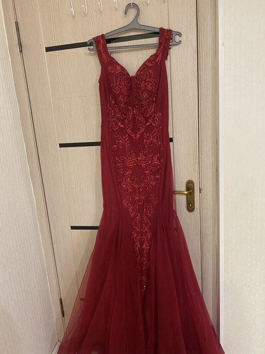 Вечернее платье рыбка на корсете