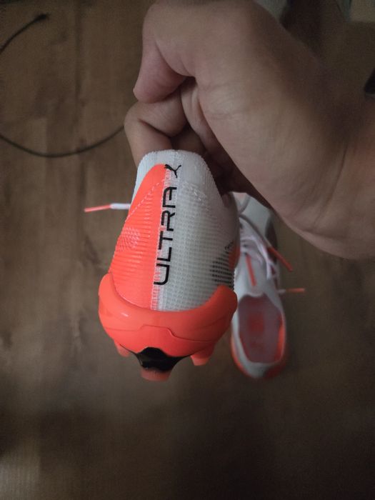 Ghete fotbal puma ultra ultimate noi marimea 44