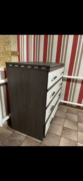 Продам спальный гарнитур