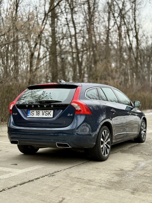Volvo V60 Inscription D4 (An 2015)