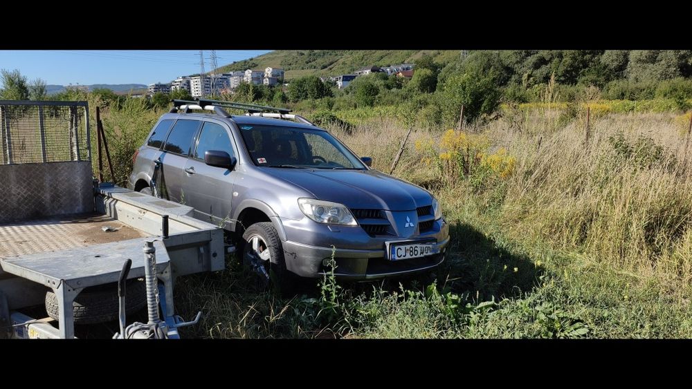 Vand Mitsubishi Outlander 4x4 Benzina si Gaz