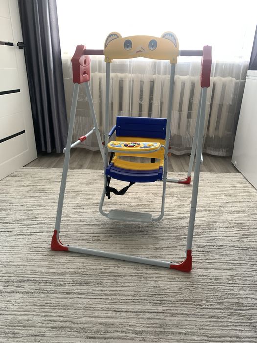 Качеля детская состояние отличное