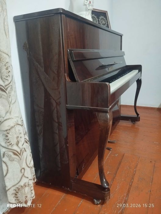 Pianino Zimmerman Germaniya mahsuloti