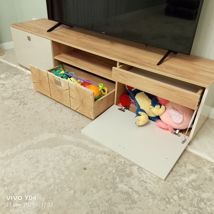 Тумба под телевизор