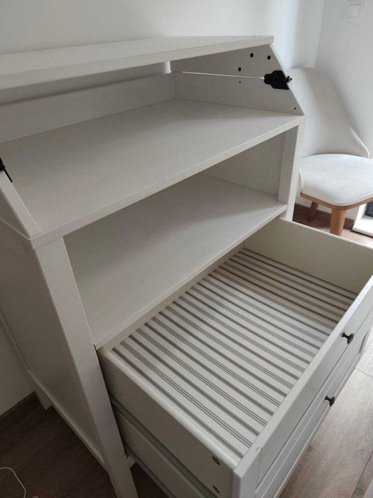 Скрин + маса за повикване, Sundvik, IKEA/Комод + стол для пеленания, Sundvik, IKEA