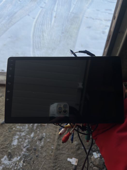 Продам магнитолы 2шт.