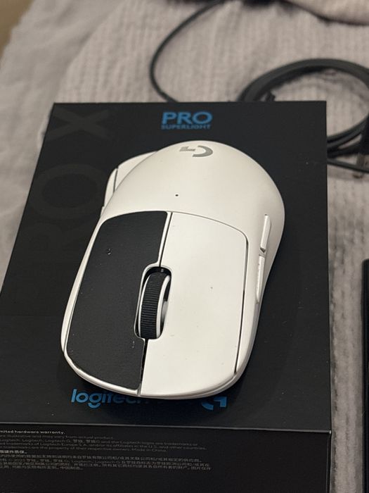 Продам logitech g pro x superlight белый