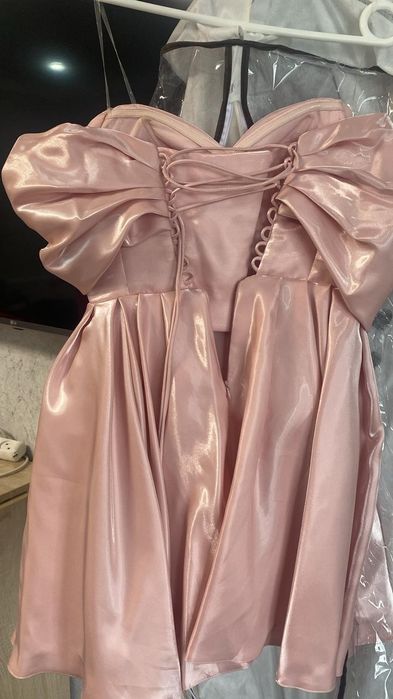 Красивое вечернее платье