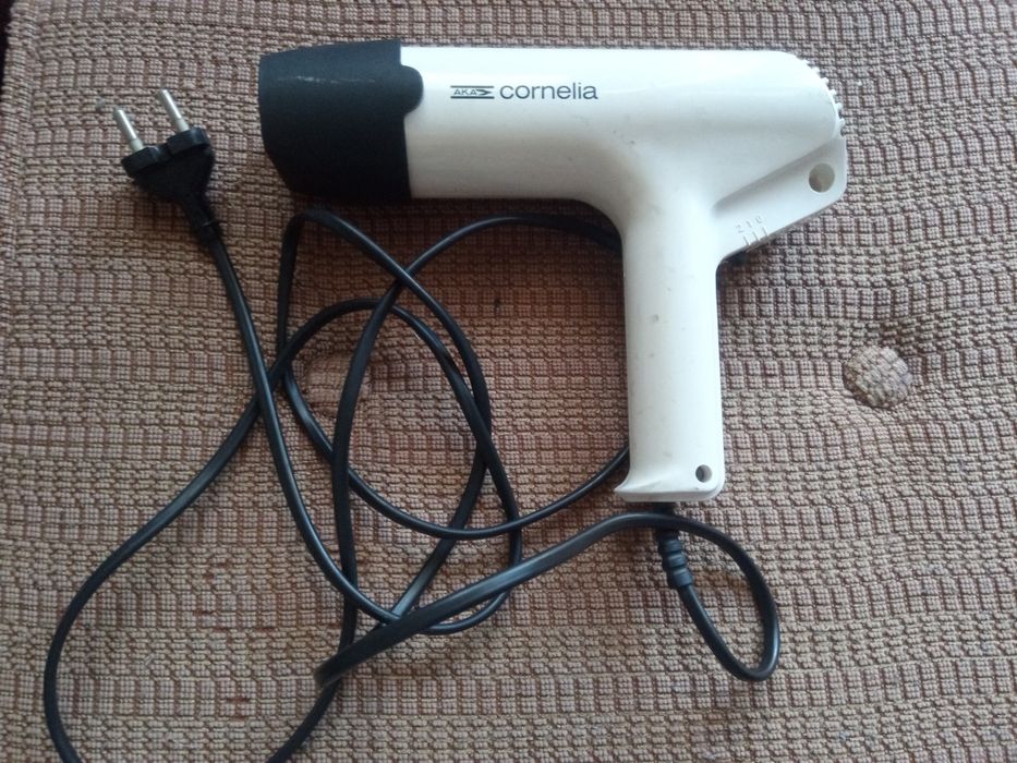 Сешоар CORNELIA бял