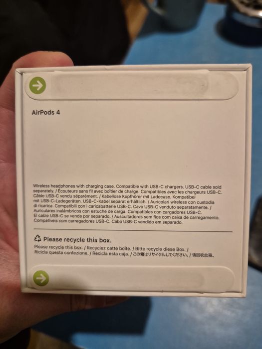 Vand iphone 16 pro 128 gb sigilat cu tot cu casti