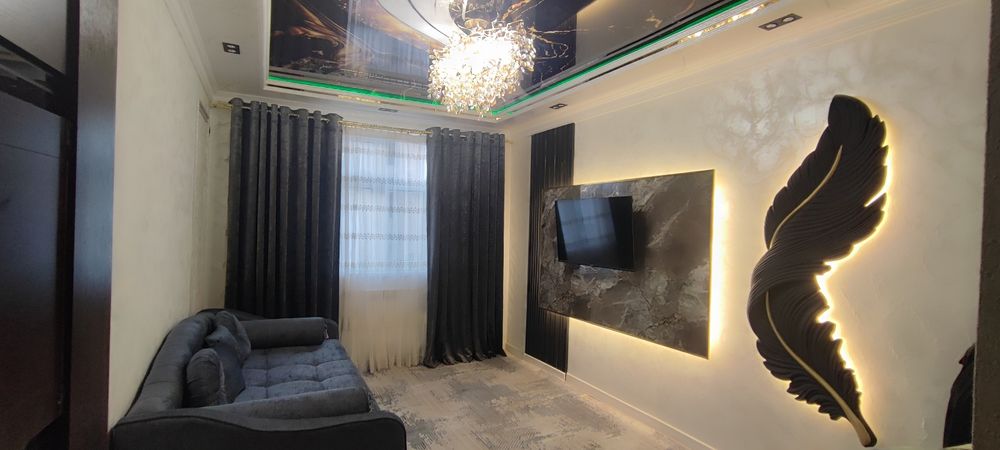 Сифатли курилган уйдан 4 хонадонли каартира сотилади