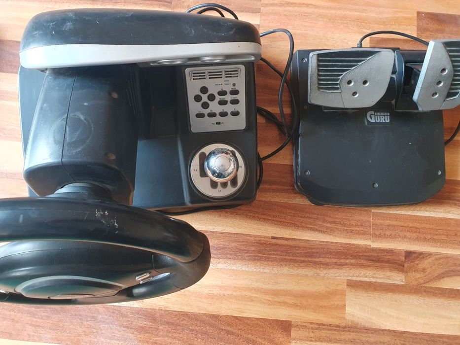Рул и педали  для PlayStation и Пк