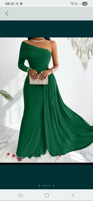 Vând rochi de dama L