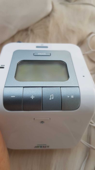 Бебефон Philips Avent с температурен сензор, мелодии, нощна лампа др.