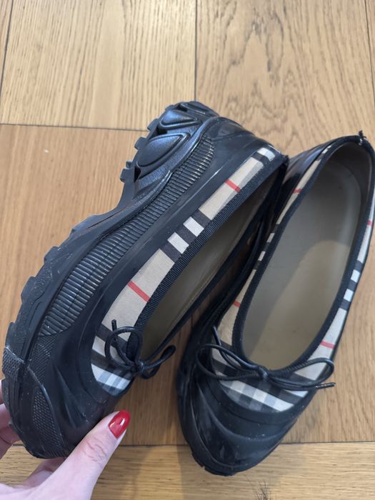 Pantofi sport Burberry nr 37,5