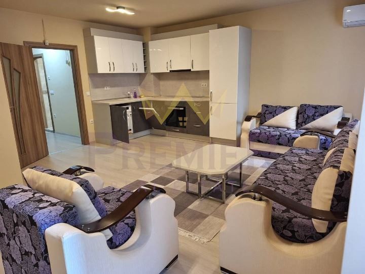 Дава се под наем Двустаен апартамент в Варна, Лятно кино Тракия - 65 кв.м за 600 € - Снимка #1