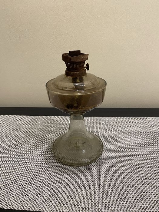 Lampa cu petrol sau gaz  ,necesita restaurare