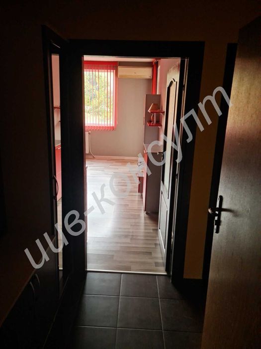 Дава се под наем Двустаен апартамент в Велико Търново, Колю Фичето - 65 кв.м за 357 € - Снимка #2