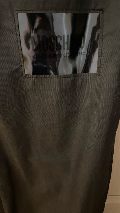 Укороченое пальто Moschino